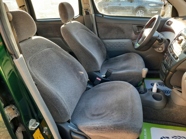 Toyota Yaris Verso, 2000 г.