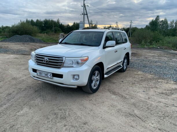 Toyota Land Cruiser J200 · Рестайлинг, 7 мест, 2013 г.