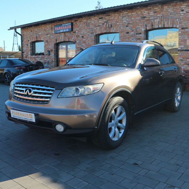 Infiniti FX I, 2005 г.