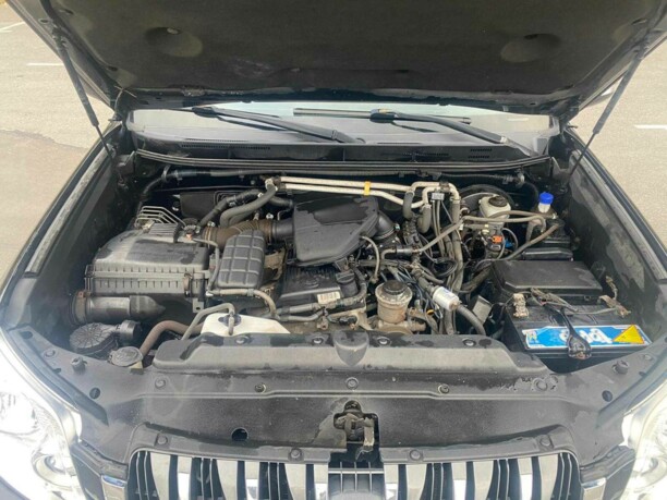 Toyota Land Cruiser Prado J150, 7 мест, 2010 г.