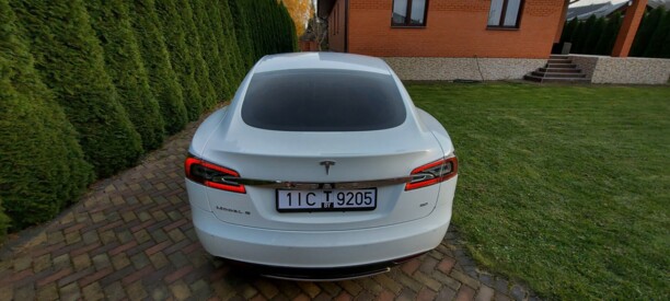 Tesla Model S I, 2014 г.