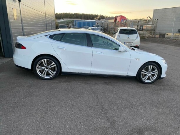 Tesla Model S I, 2016 г.