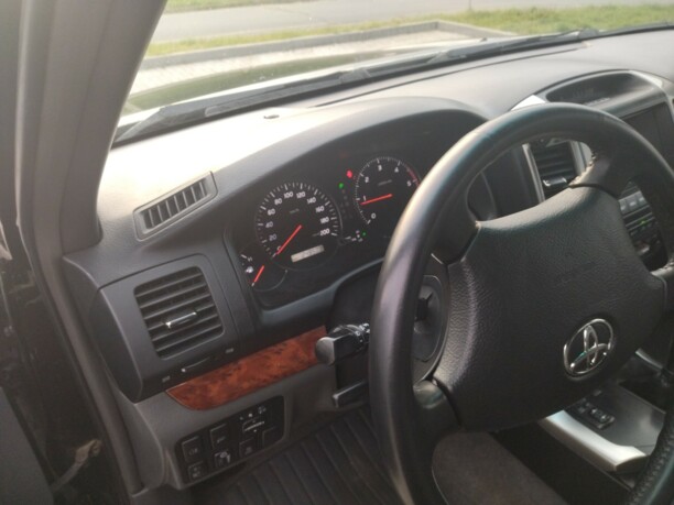 Toyota Land Cruiser Prado J120, 7 мест, 2007 г.