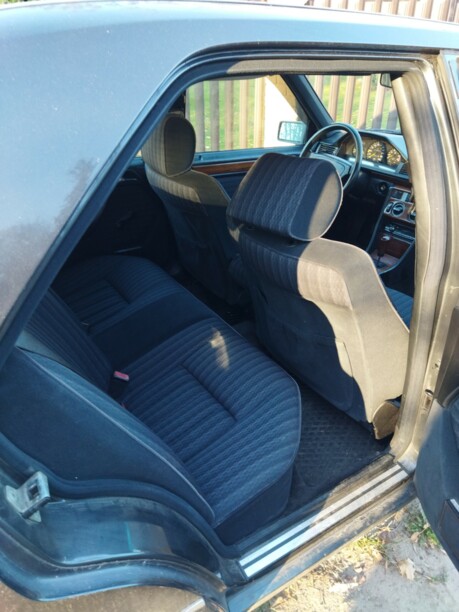 Mercedes-Benz E-Класс W124, S124, C124, A124, 1993 г.