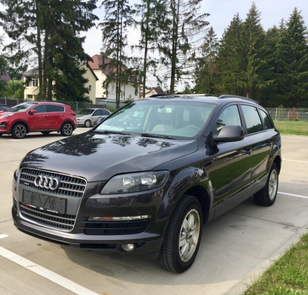 Audi Q7 4L, 7 мест, 2007 г.
