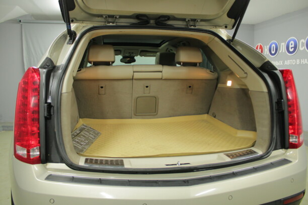 Cadillac SRX II, 2010 г.