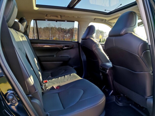 Toyota Highlander IV (XU70), 7 мест, 2021 г.