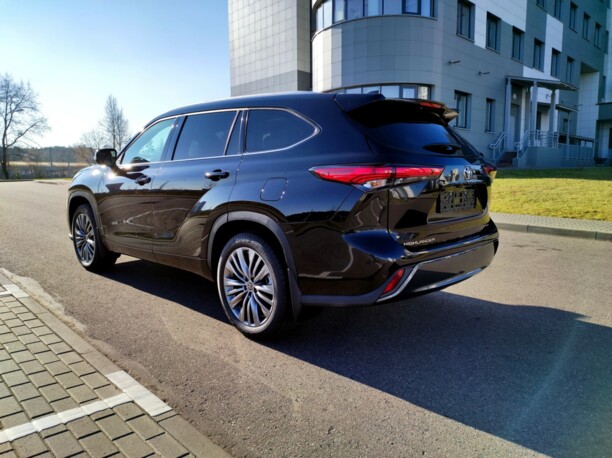 Toyota Highlander IV (XU70), 7 мест, 2021 г.