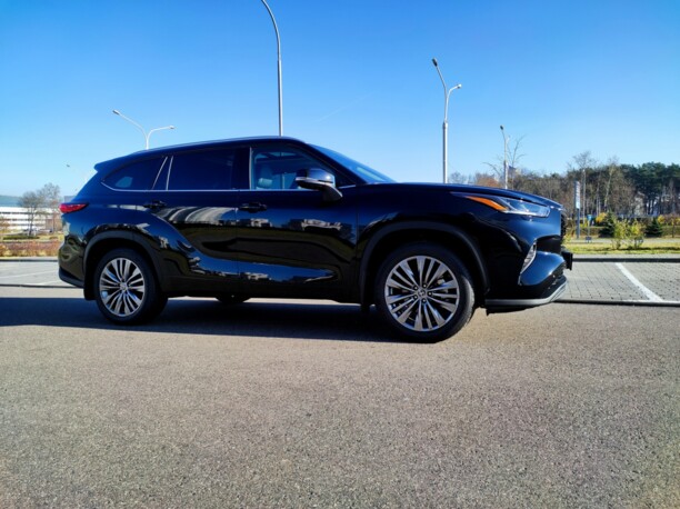 Toyota Highlander IV (XU70), 7 мест, 2021 г.