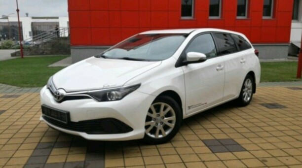 Toyota Auris II (E180) · Рестайлинг, 2017 г.