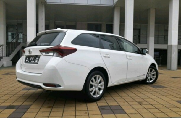 Toyota Auris II (E180) · Рестайлинг, 2017 г.