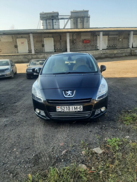 Peugeot 5008 I · Рестайлинг, 7 мест, 2014 г.
