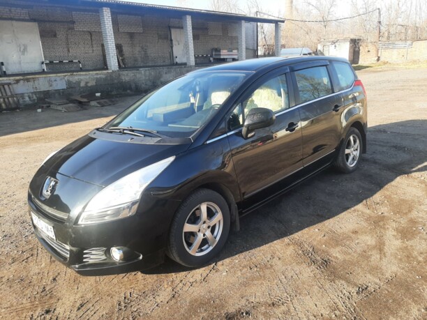 Peugeot 5008 I · Рестайлинг, 7 мест, 2014 г.