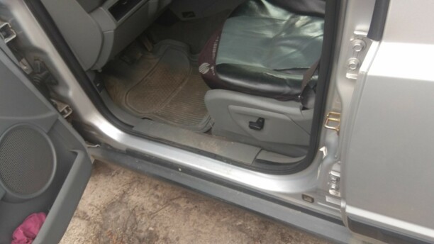 Jeep Commander, 7 мест, 2006 г.