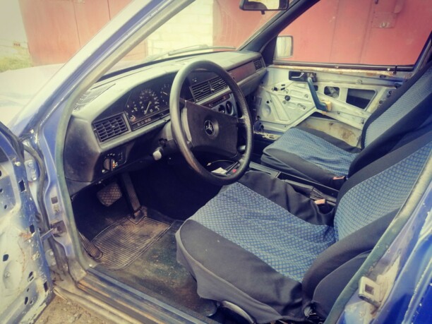 Mercedes-Benz 190 (W201), 1990 г.