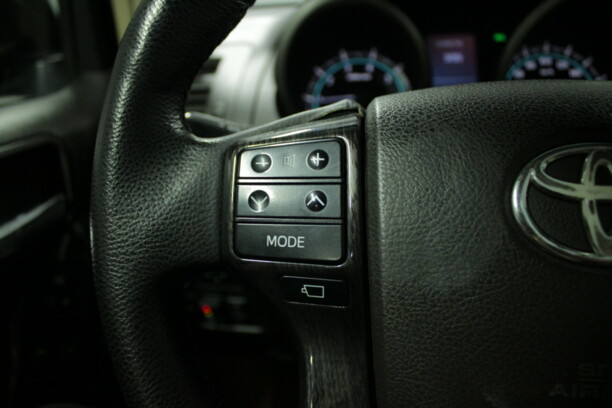 Toyota Land Cruiser Prado J150, 7 мест, 2009 г.