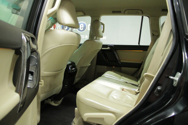 Toyota Land Cruiser Prado J150, 7 мест, 2009 г.