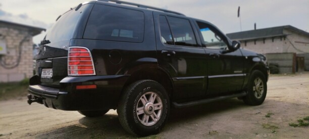 Mercury Mountaineer II, 7 мест, 2002 г.