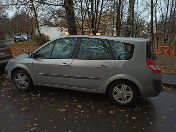 Renault Grand Scenic II, 7 мест, 2004 г.