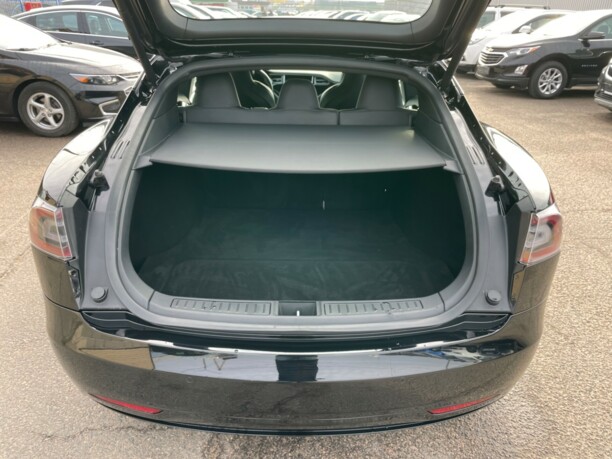 Tesla Model S I · Рестайлинг, 2017 г.