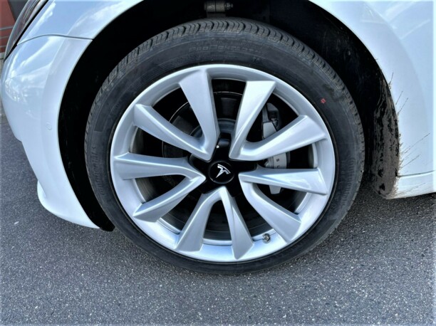 Tesla Model 3, 2020 г.