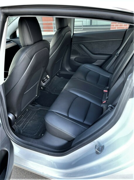 Tesla Model 3, 2020 г.