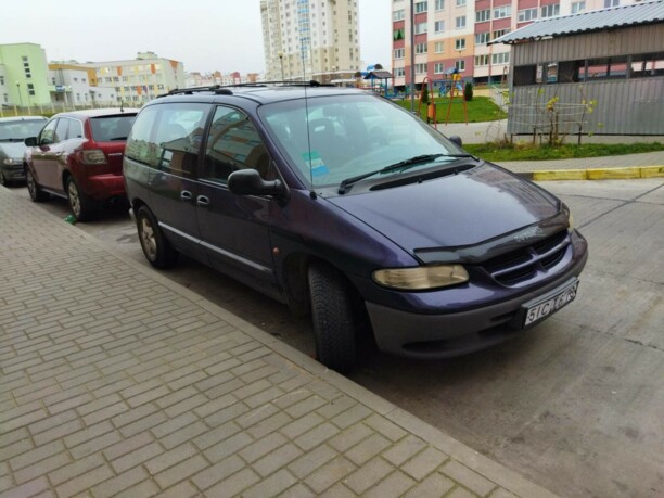 Chrysler Voyager III, 7 мест, 1999 г.