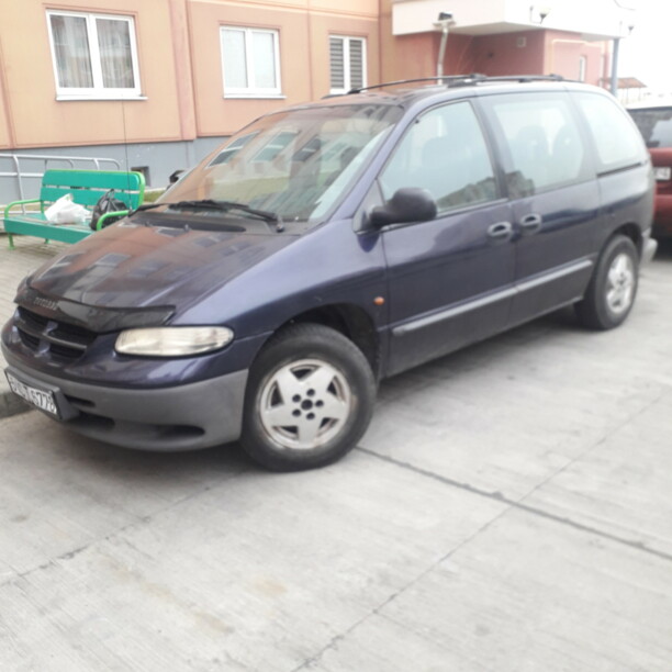 Chrysler Voyager III, 7 мест, 1999 г.