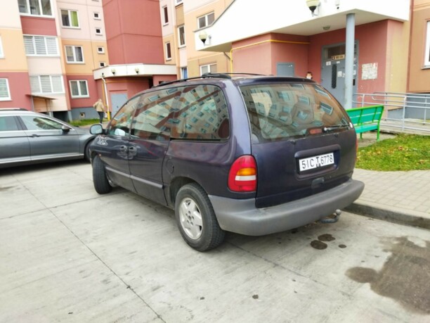 Chrysler Voyager III, 7 мест, 1999 г.