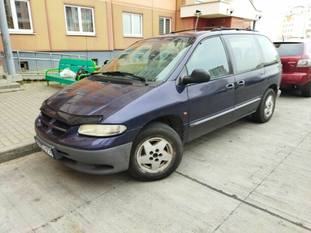 Chrysler Voyager III, 7 мест, 1999 г.