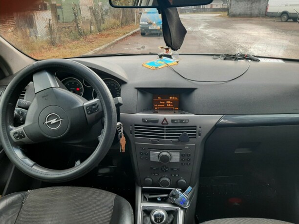 Opel Astra H, 2004 г.