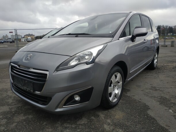 Peugeot 5008 I · Рестайлинг, 7 мест, 2017 г.
