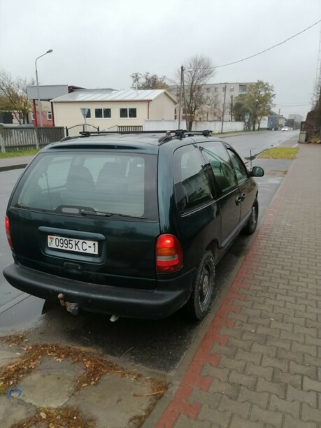 Chrysler Voyager III, 7 мест, 1996 г.