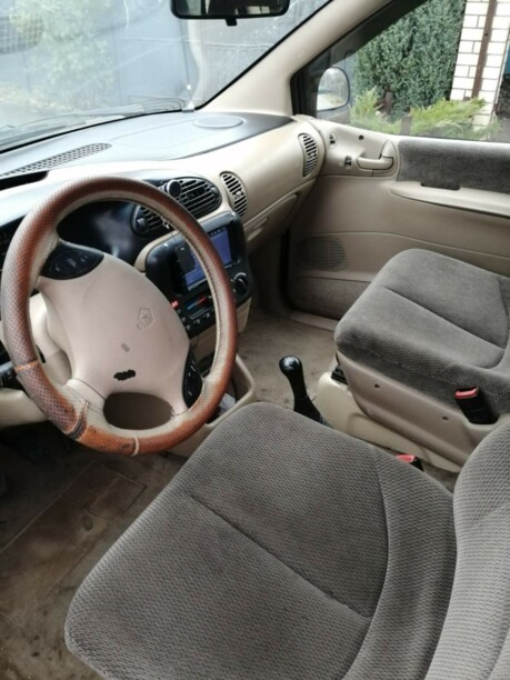 Chrysler Voyager III, 7 мест, 1996 г.
