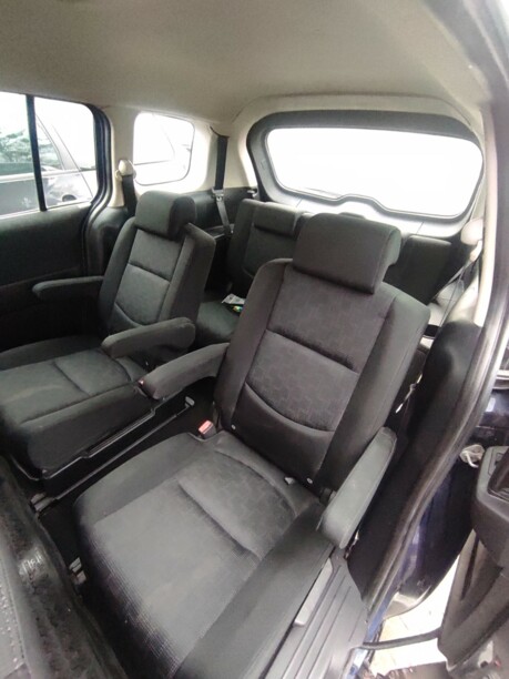 Mazda 5 I · Рестайлинг, 7 мест, 2008 г.