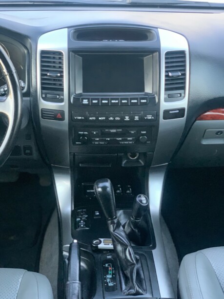 Toyota Land Cruiser Prado J120, 7 мест, 2006 г.