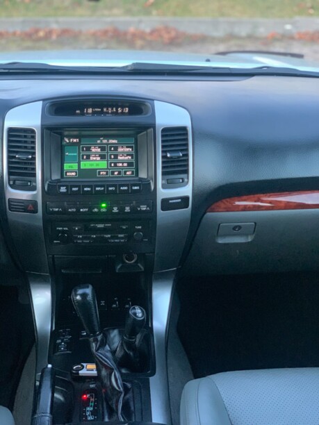 Toyota Land Cruiser Prado J120, 7 мест, 2006 г.