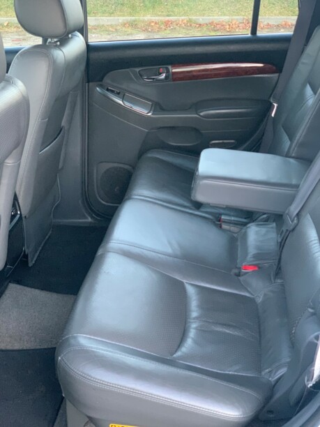 Toyota Land Cruiser Prado J120, 7 мест, 2006 г.