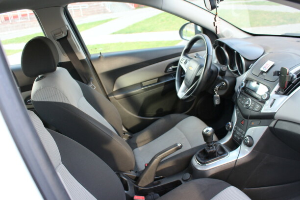 Chevrolet Cruze J300 · Рестайлинг, 2013 г.