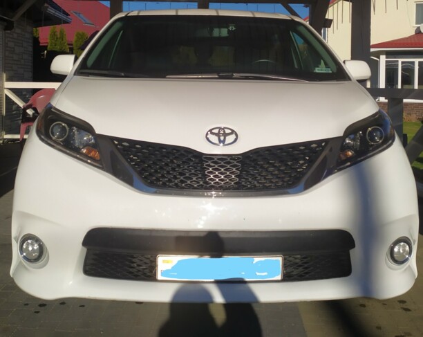 Toyota Sienna III (XL30) · Рестайлинг, 7 мест, 2015 г.