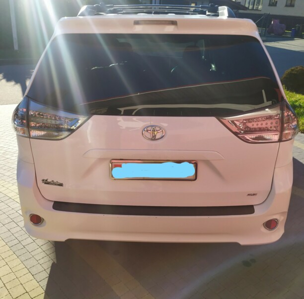 Toyota Sienna III (XL30) · Рестайлинг, 7 мест, 2015 г.