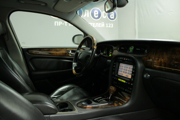 Jaguar XJ X350, 2004 г.