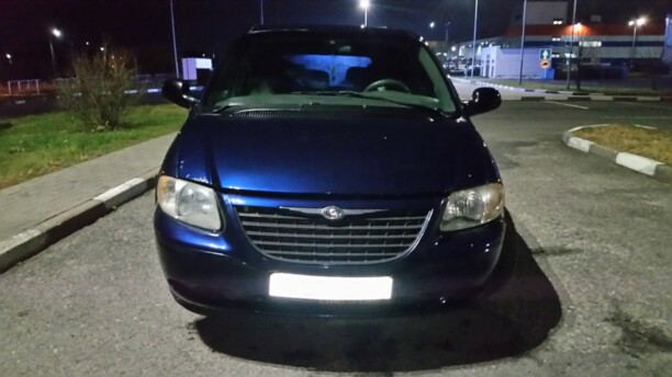 Chrysler Voyager IV, 7 мест, 2002 г.