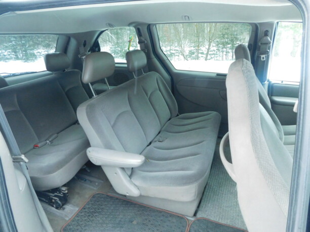 Chrysler Voyager IV, 7 мест, 2002 г.