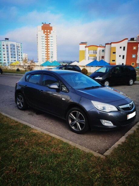 Opel Astra J, 2011 г.