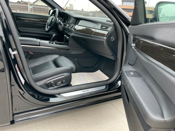 BMW 7 серия F01, F04 · Рестайлинг, 2015 г.