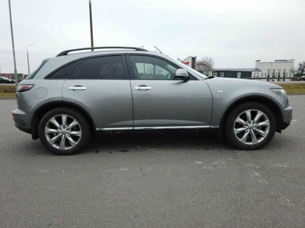 Infiniti FX I · Рестайлинг, 2006 г.