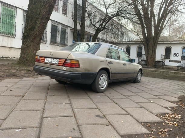 Mercedes-Benz E-Класс W124, S124, C124, A124, 1986 г.