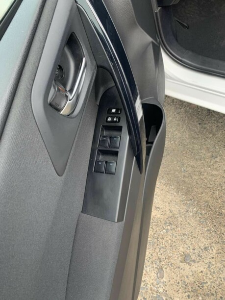 Toyota Auris II (E180) · Рестайлинг, 2016 г.