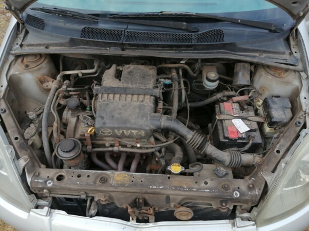 Toyota Yaris I (P1), 2000 г.